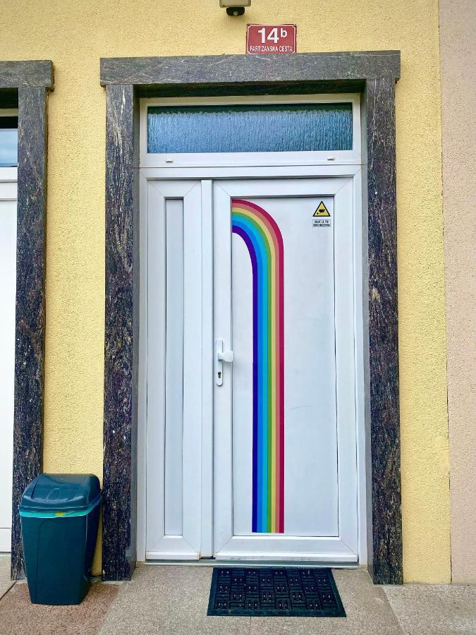 Rainbow House Rooms Maribor Exterior photo
