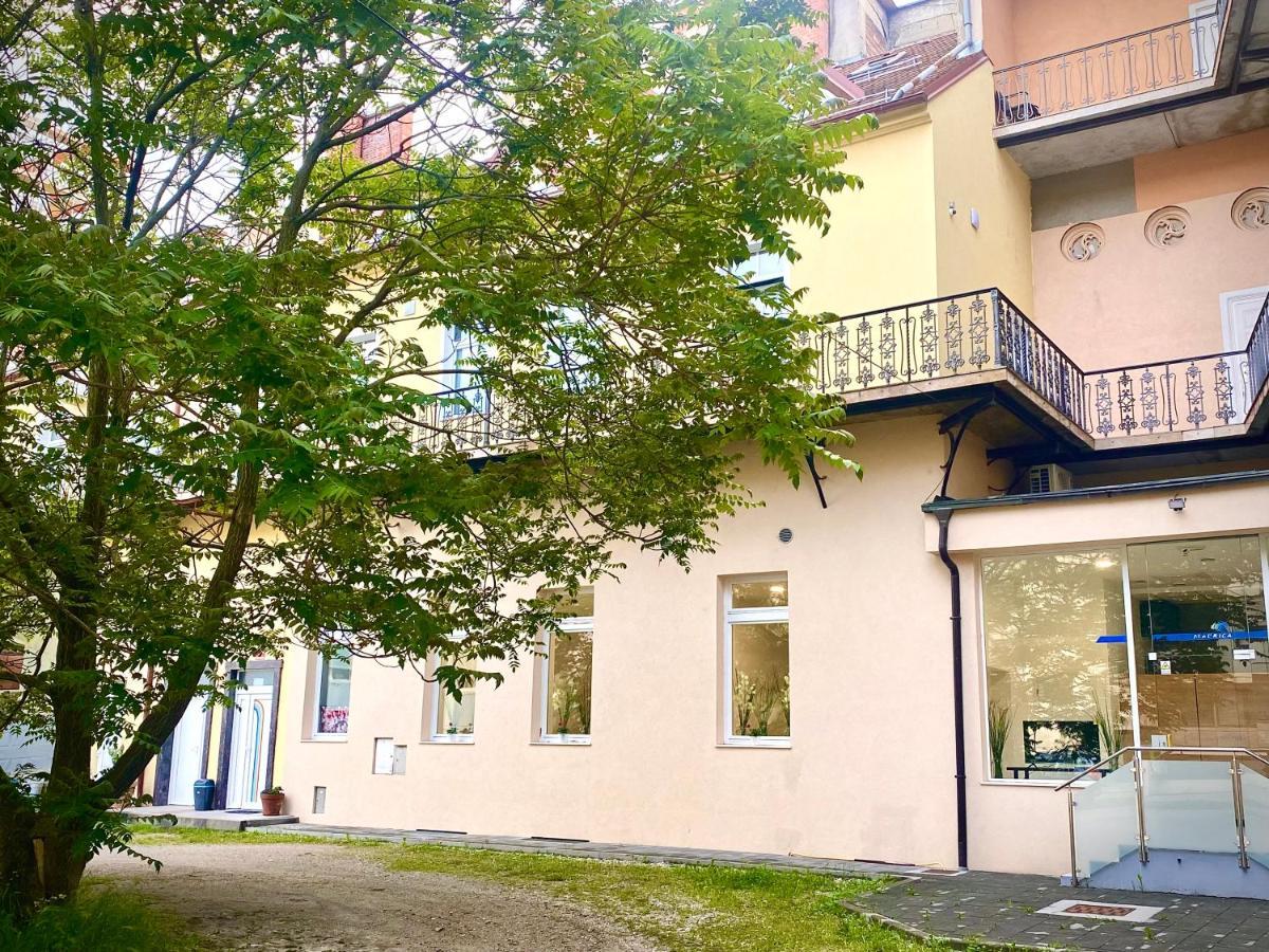 Rainbow House Rooms Maribor Exterior photo